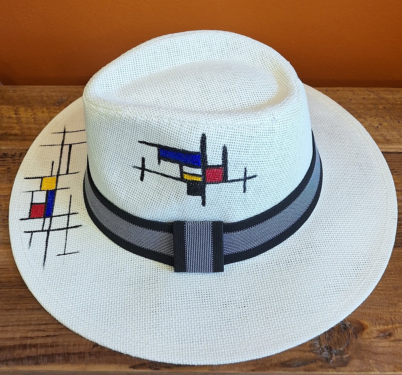 Καπέλο Ζωγραφιστό "Bauhaus" - Image 2